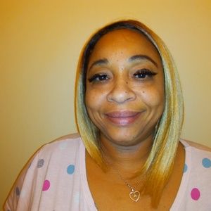 Meet your Posher, Tira